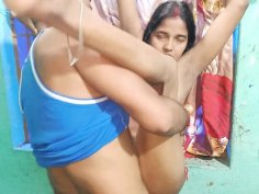 Desi bhabhi sumitra fucks neighbor with big natural tits - hot indian homemade sex